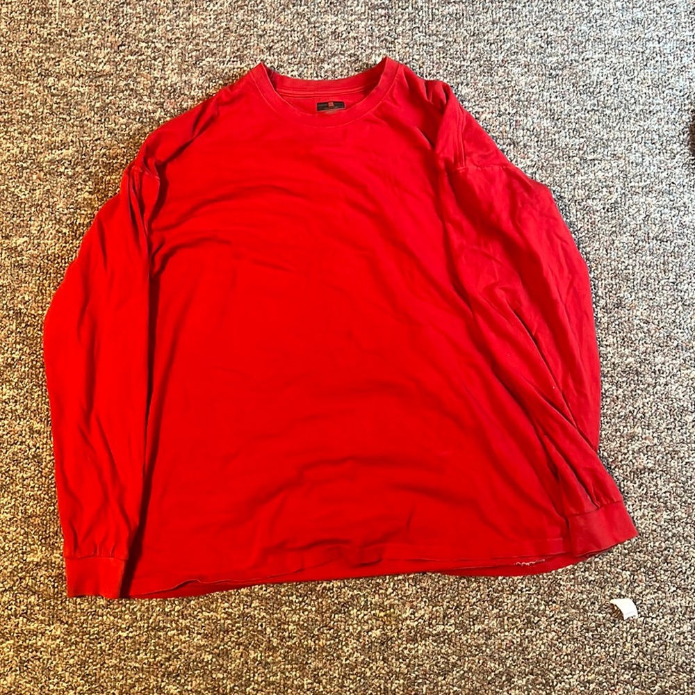 Basic red crew neck aesthetic street wear